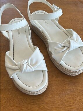 Strom White Knot Espadrille Wedge Sandals - Women